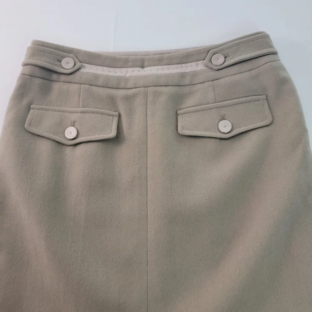 ZOOC Beige Wool pencil Skirt Size Medium 67-94 made in Korea‎ with mutton detail